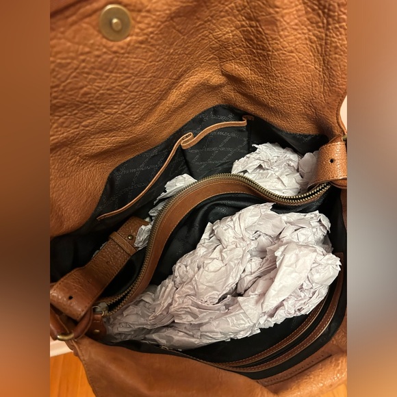 BCBG Camel Leather satchel - used twice - Picture 3 of 9